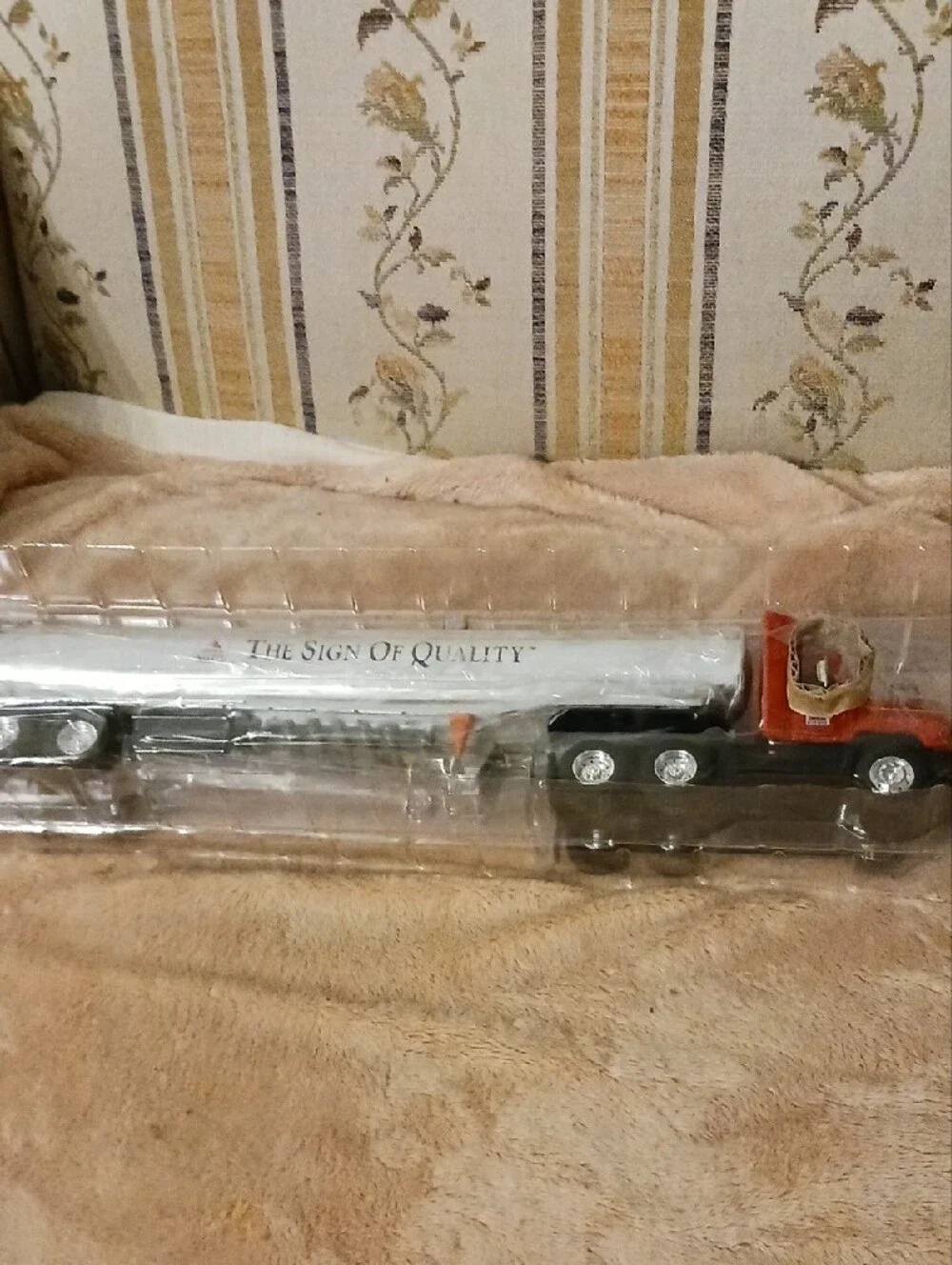 Red and White Die-Cast Tanker Truck Toy for Kids